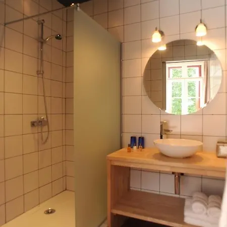 Les D'andrea Марсейан